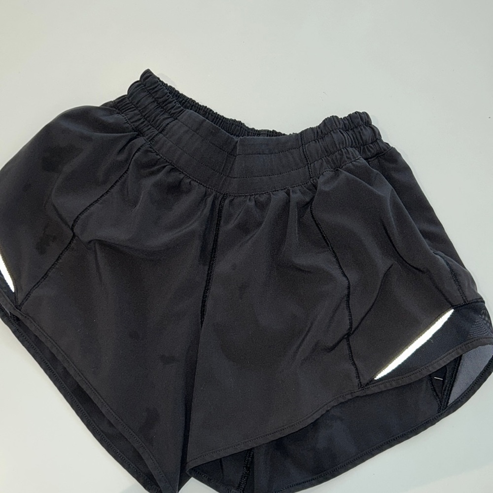 Lulu Lemon black running shorts RUN HOTTY HOW LOW RISE SHORTS